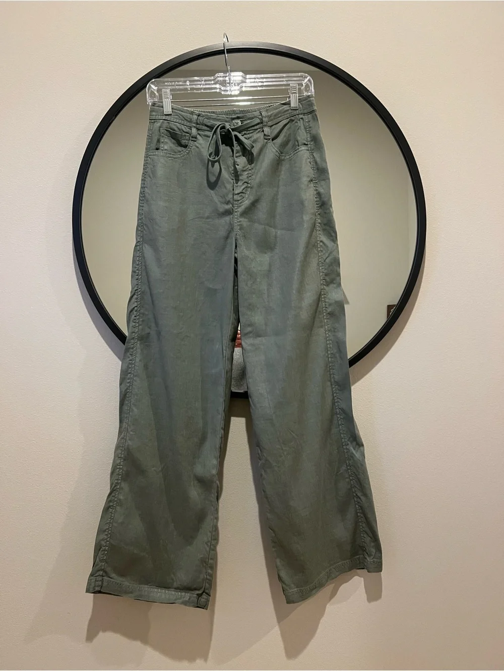 Evereve Joelle Stretch Linen Trousers with tie. Small. Agave Green.